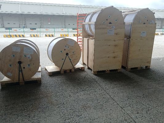 Толщина варьируется настраиваемый FRP член прямоугольный настройка легкий по сравнению со сталью прочный материал, подходящий для промышленной